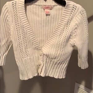 White knit sweater